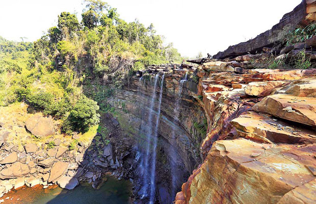 Chhay Bruy Waterfall